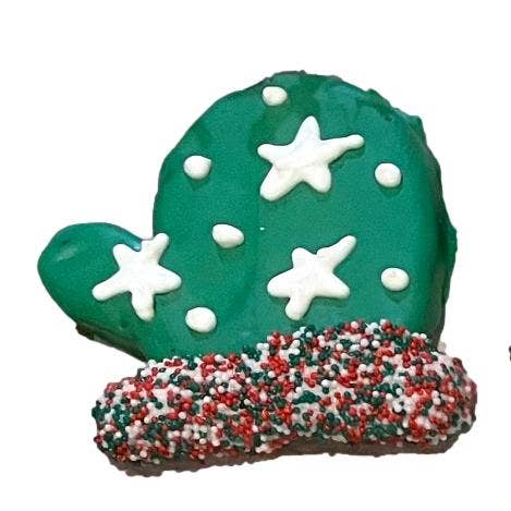 Mittens Assorted Red & Green Dog Treat